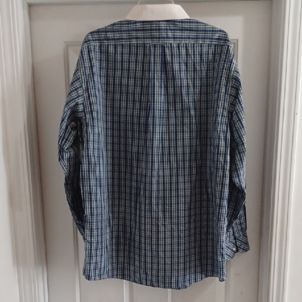 Roundtree & Yorke Navy & White Plaid Dress Shirt w/ White Collar - Picture 6 of 6